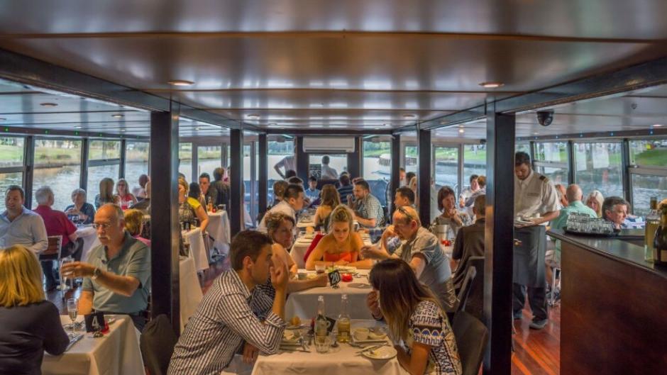 Step aboard the Spirit of Melbourne Cruising Restaurant for a 3 course lunch experience like no other! 