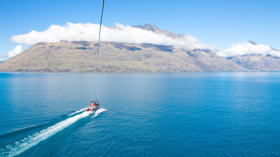 Lifting gently off the back of the boat into the breeze soar high above Lake Wakatipu and enjoy the breathtaking views that surround you with a friend. 