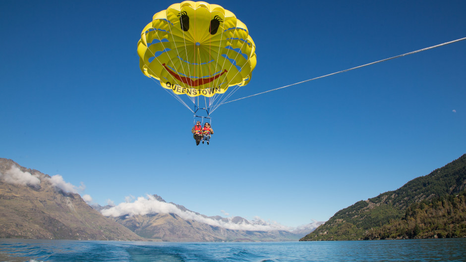 Lifting gently off the back of the boat into the breeze soar high above Lake Wakatipu and enjoy the breathtaking views that surround you with a friend. 