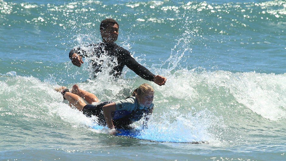 West Coast Surf Tauranga Bay Surf lesson