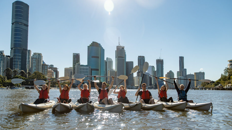 Kayak down the Brisbane River to see the wonders of Brisbane from a new perspective.
