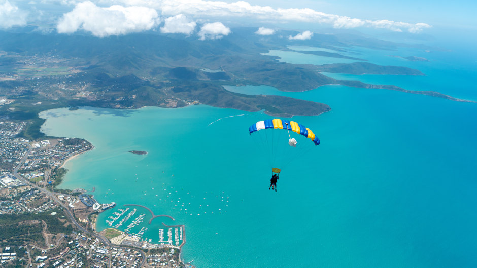 Skydive Airlie Beach! Tandem Skydive in Airlie Beach from up to 15,000ft over the beautiful Whitsunday Islands!