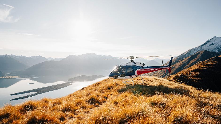 QUEENSTOWN 20 MINUTE SCENIC FLIGHT & ALPINE LANDING - PILOTS SPECIAL- THE HELICOPTER LINE