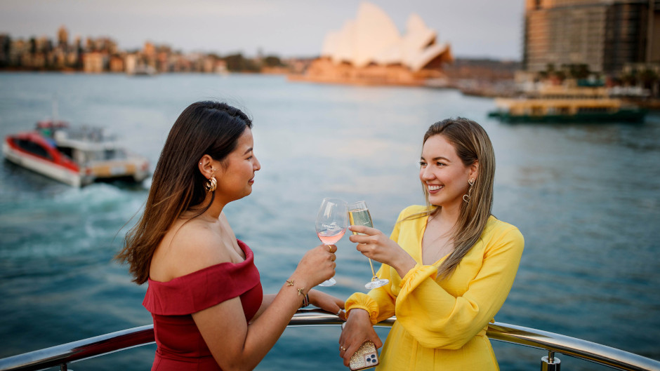Enjoy million dollar views and an exceptional dining experience on the waters of Sydney’s vibrant and world famous harbour.