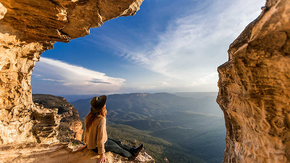 Experience one of Australia's best day tours and discover the magnificent Blue Mountains, the Grand Canyon of Australia!