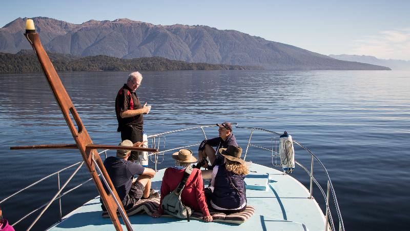 Join Peter your knowledgeable & experienced local skipper for the Cruise Te Anau 1 hr Bay Cruise!