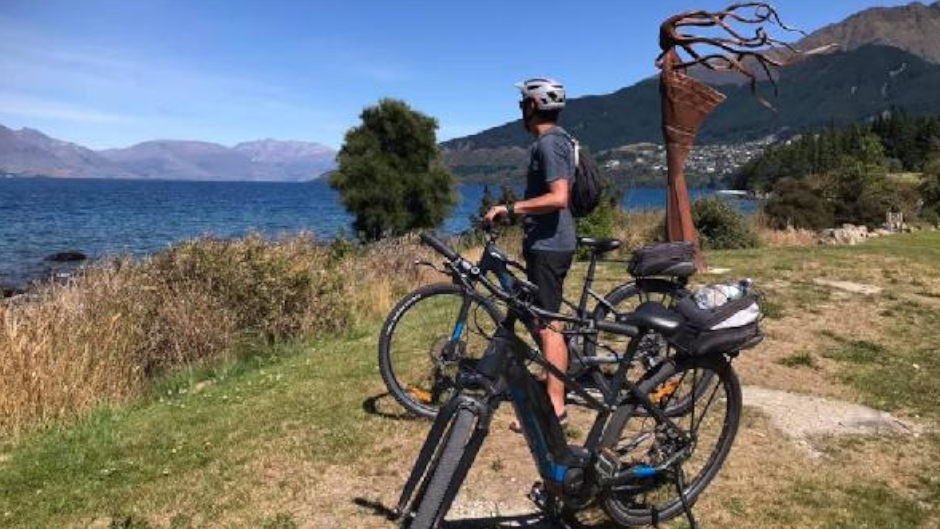 QUEENSTOWN TRAIL ELECTRIC BIKE HIRE - CRUISING - FULL OR HALF DAY