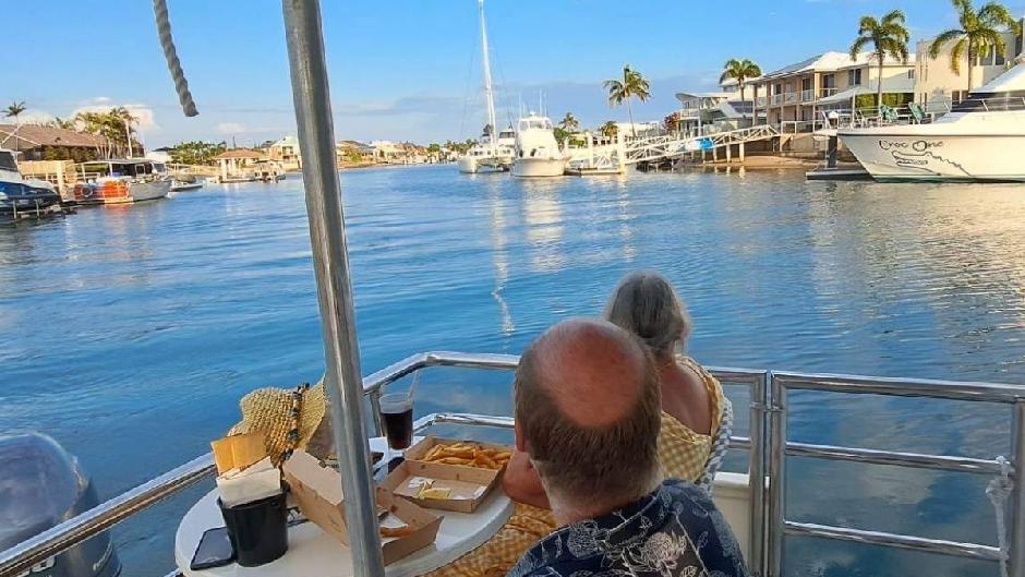 Mooloolaba's famous Seafood lunch cruise, a Sunshine Coast tour not to be missed! Fresh seafood, fully licensed, entertaining commentary and the best views in town!