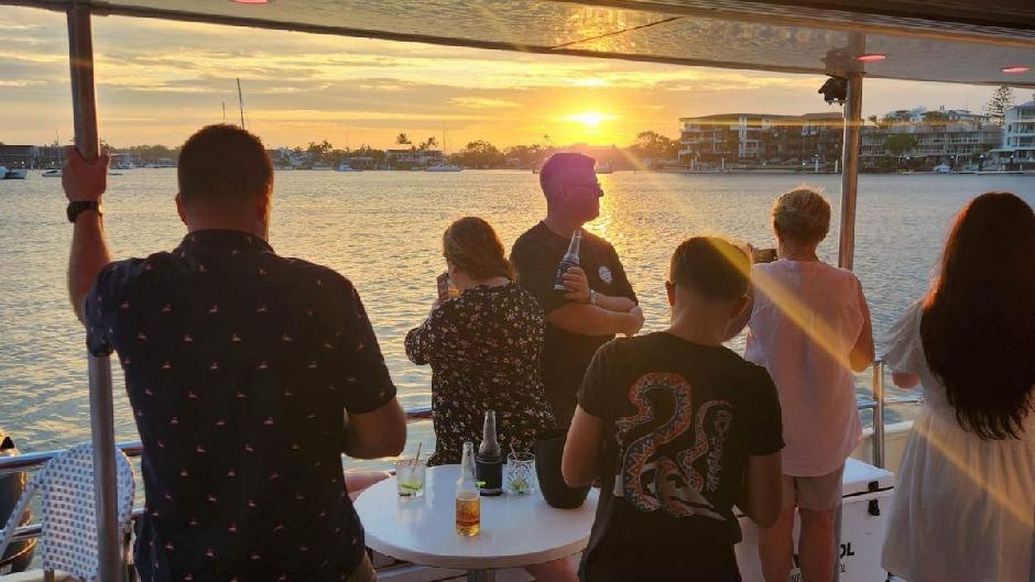 Sunset Cruise Mooloolaba. The one tour on the Sunshine Coast you don't want to miss! On board menu available, fully licensed, spectacular scenery and highly rated by all!
