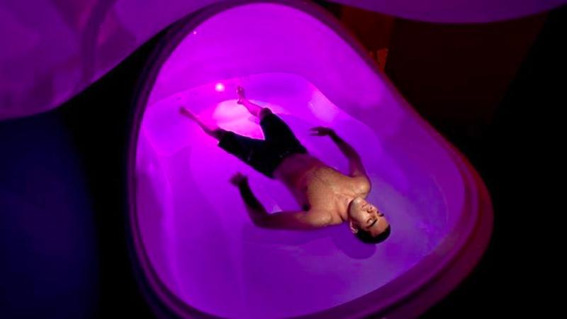  Experience this health and well-being combo, it is a simple way to comfort and heal the daily strains and struggles of life.  Floatation therapy combined with mild hyperbaric oxygen therapy (mHBOT) is an incredibly effective and accessible way to reduce many symptoms of stress, both mentally and physically.