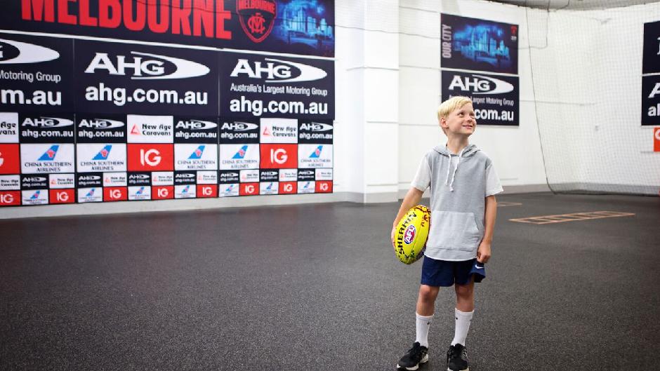 Explore Melbourne's world-famous sporting scene with a professional guide, discover the New Australian Sports Museum and go behind the scenes at the Melbourne Cricket Ground! 