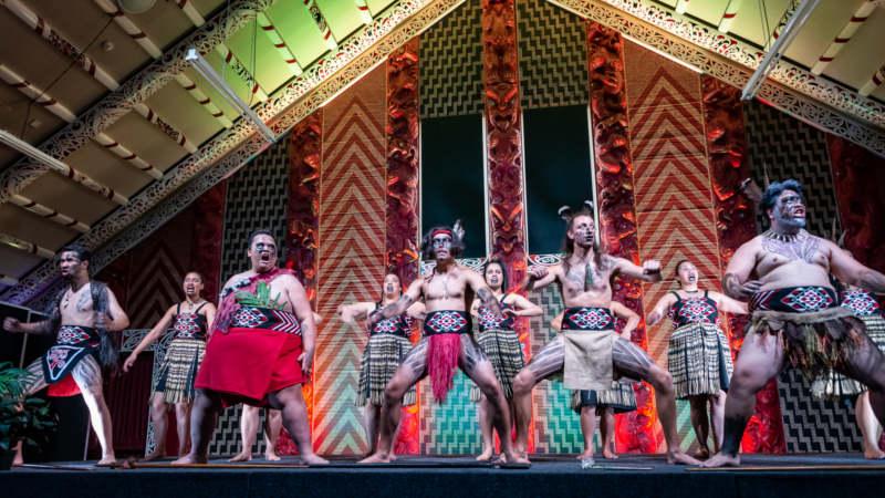 Experience authentic Maori Culture with a guided tour of Nga Hau e Marae, a display of traditional Maori Performances showcasing the Haka, plus a delicious New Zealand Hakiri feast! 