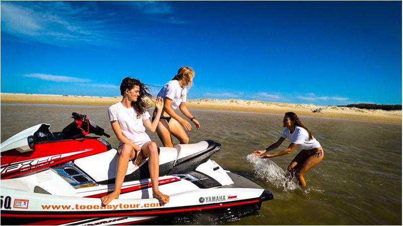 Blast your way around the Gold Coast Broadwater on an epic 1 Hour Jet Ski Adventure!