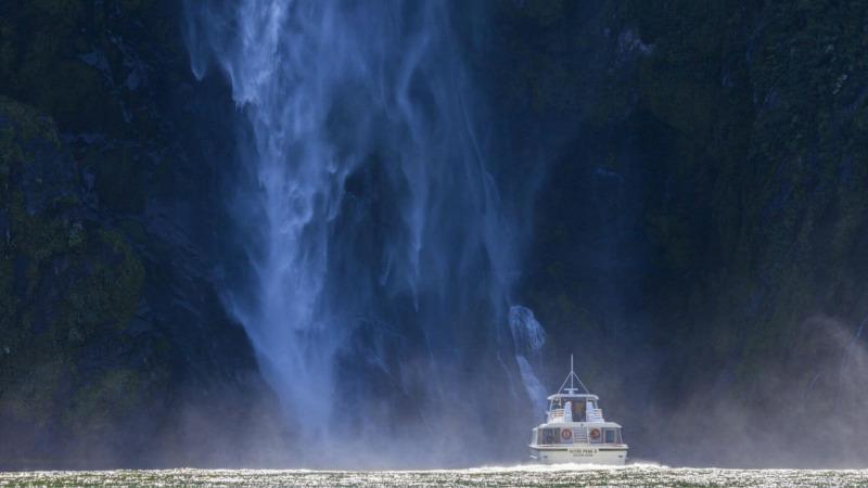 Immerse yourself in the incomparable beauty of Milford Sound as you go further and get up closer by Coach & Cruise with Mitre Peak Cruises!