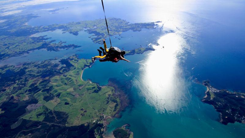 Experience New Zealand’s high altitude skydive and a massive 75 seconds of freefall over the spectacular Bay of Islands!