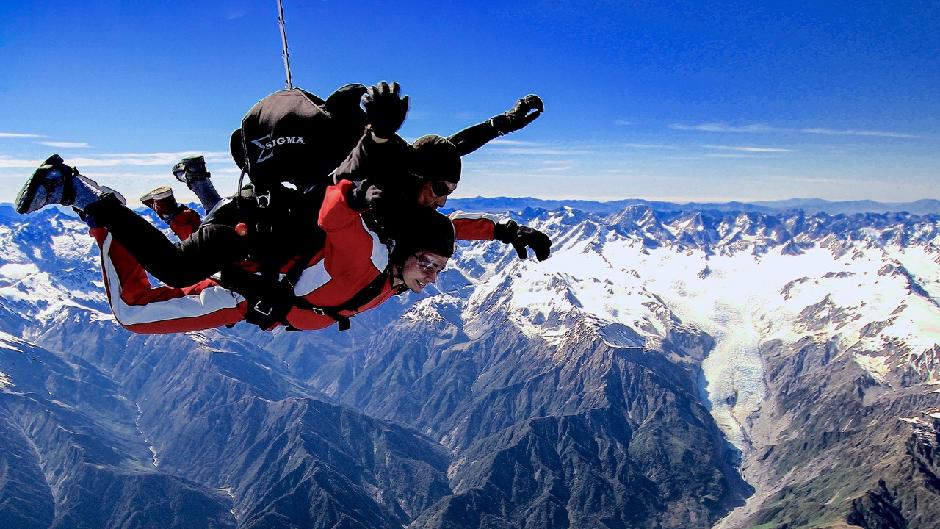 Skydive & Fox - 13,000 ft - Epic last minute