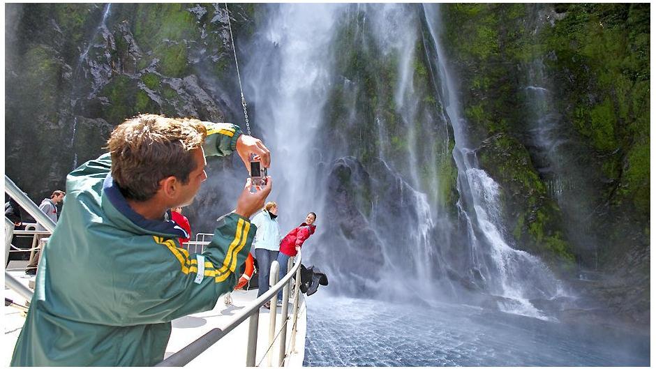 Take a spectacular journey into Milford by luxury coach before exploring the stunning Milford Sound by cruise!