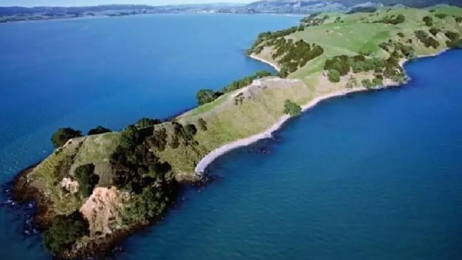 Auckland regional parks