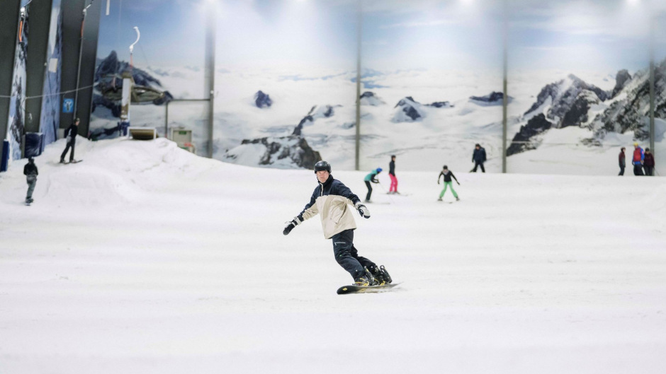 Shred the snow by night as you hit the slopes at New Zealand's only indoor snow resort!