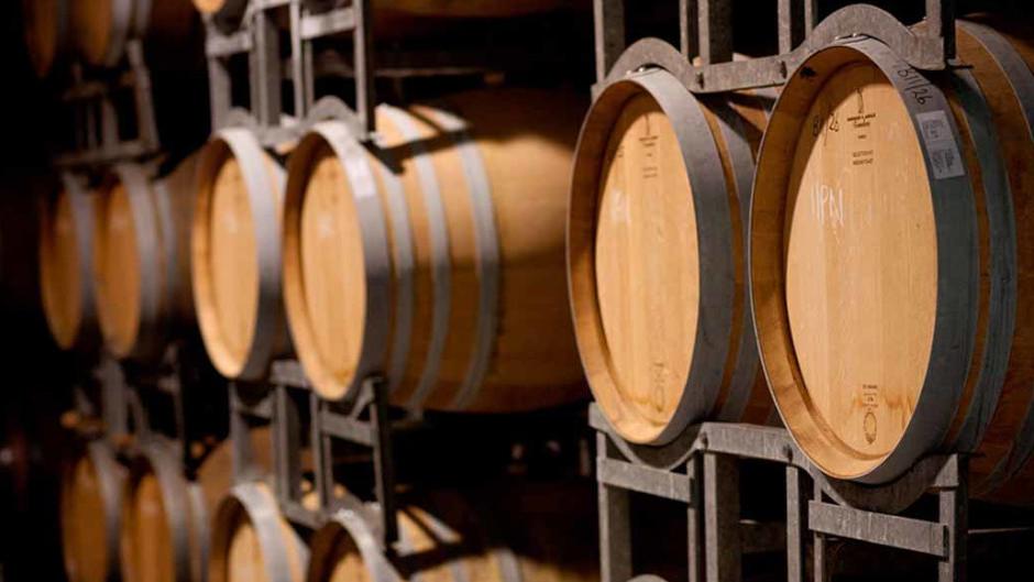 Spend a delightful afternoon sampling wines in Auckland’s heritage wine region.