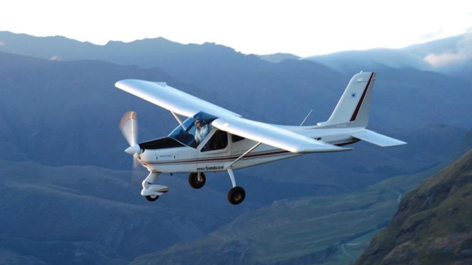 Experience a stunning trail flight over Lake Wanaka! 