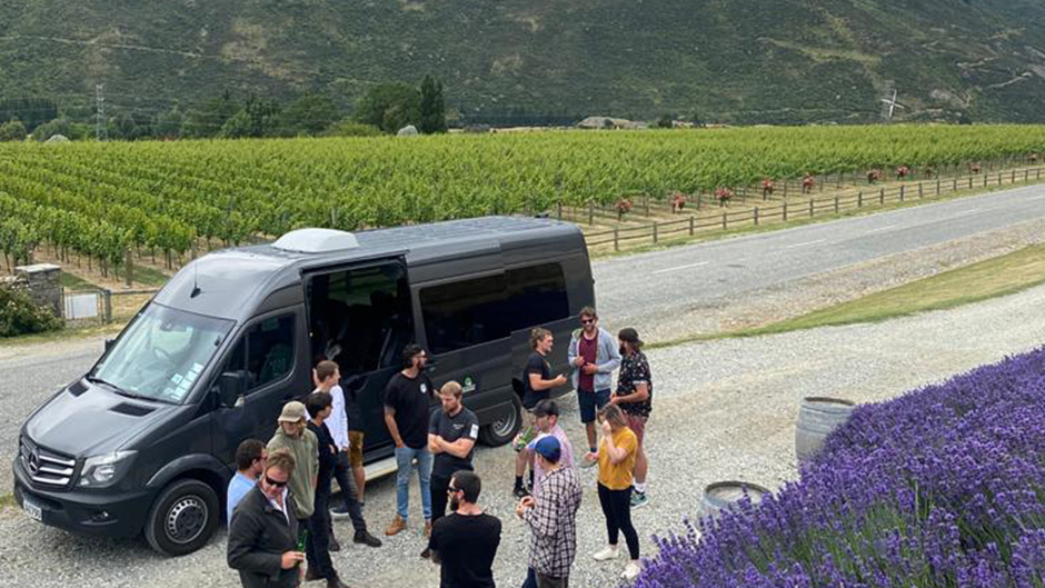 Experience Queenstown, Arrowtown and Gibbston Valley with our VIP tour full of wineries, sightseeing and stunning locations! Jump on & Jump Off at the best winery locations on offer. 