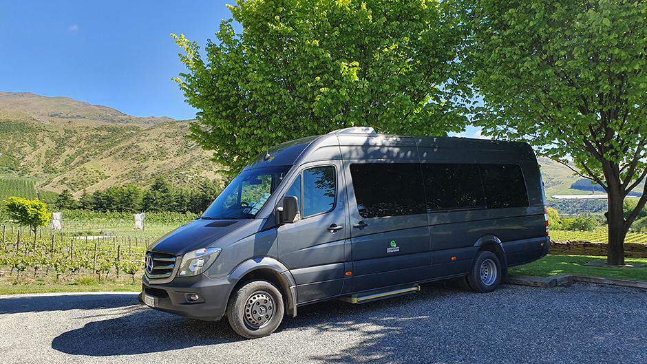 Experience Queenstown, Arrowtown and Gibbston Valley with our VIP tour full of wineries, sightseeing and stunning locations! Drop & Hop on at the best winery locations on offer. Travel VIP!
