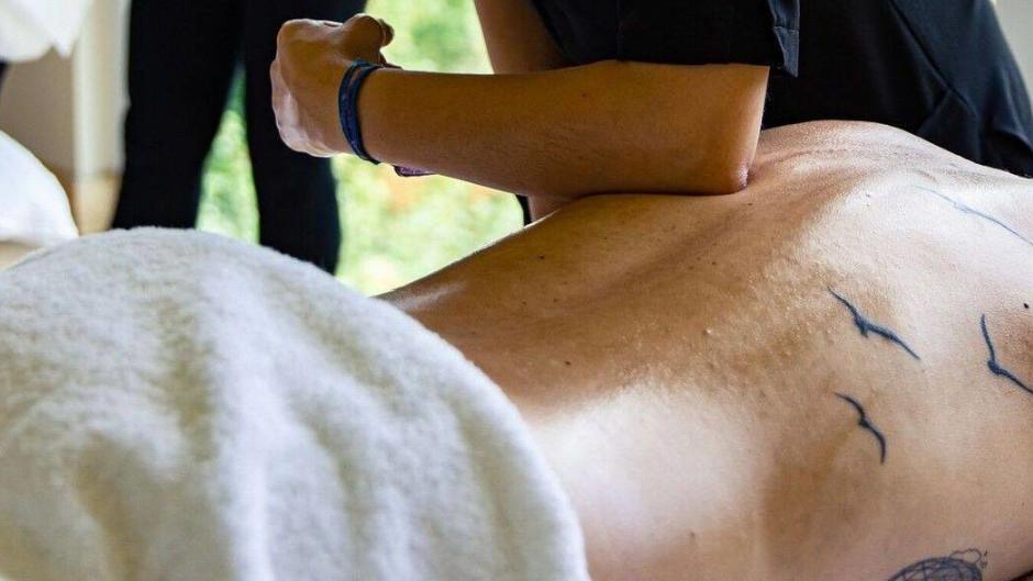 Relax, rejuvenate and re-energize with a customised 1-hour massage
