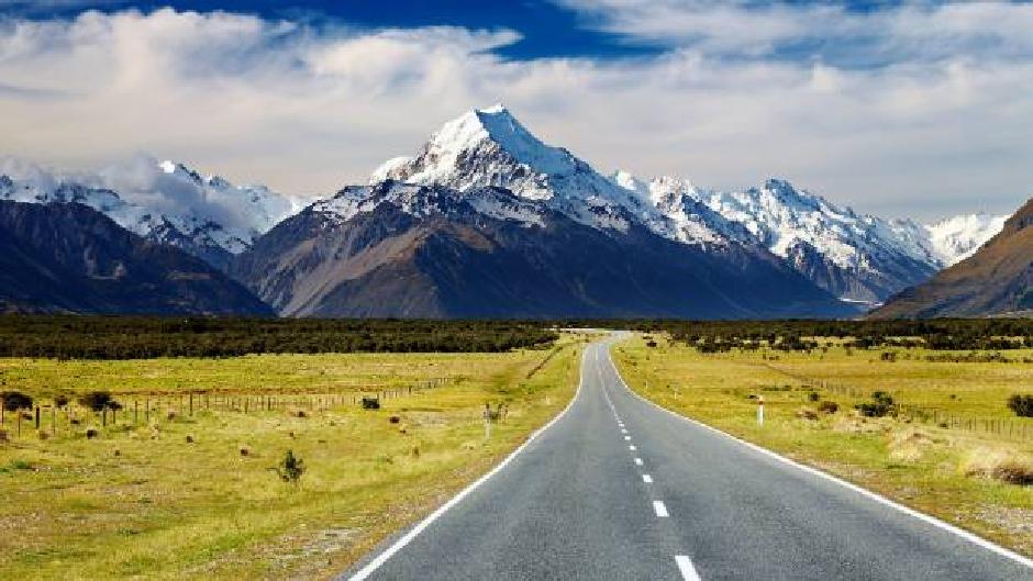 Explore the Mt Cook area from the ground and the air. On this one-day combo tour see all the highlights of Mt Cook plus experience the best (in our opinion) sky dive experience in New Zealand. 