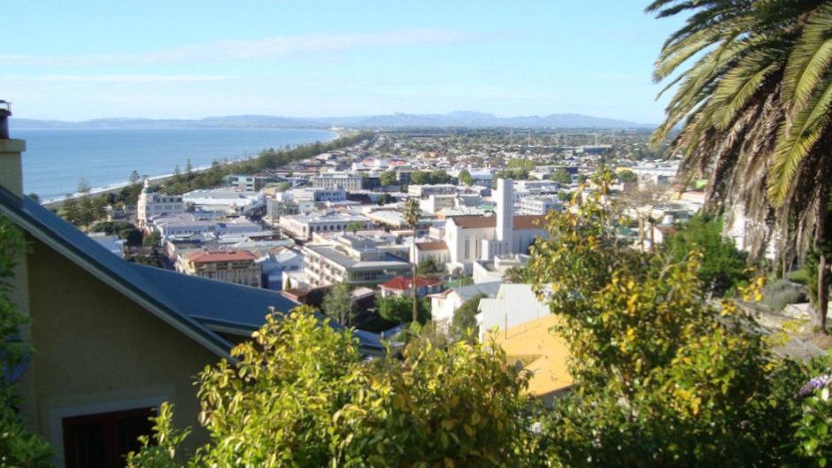 Join Tour Napier for a guided tour around the famous Art Deco City and surrounding areas!