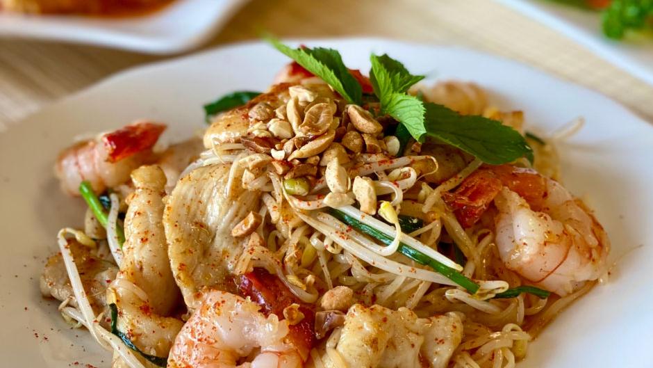 Get up to 30% Off Food for lunch at Saigon Centre Vietnamese Restaurant