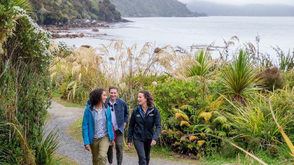 Explore the unspoiled bays of Stewart Island on a minibus tour with an insightful local driver/guide. 