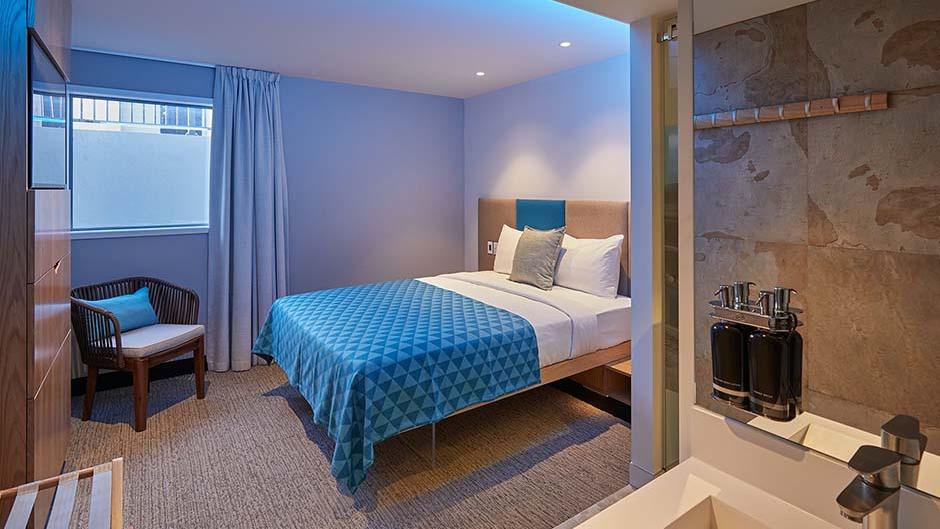 Enjoy Queenstown with an incredible stay at mi-pad Hotel Queenstown! 