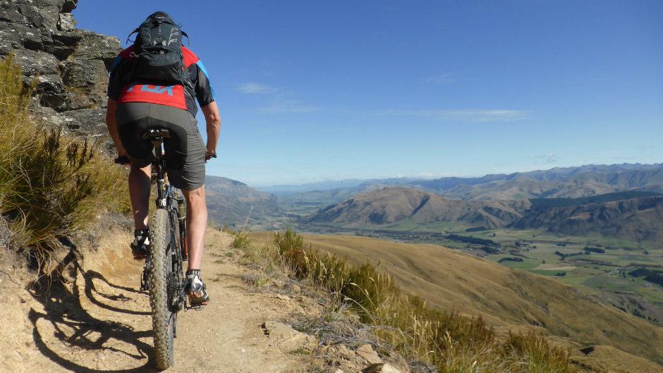 Bike the stunning Roaring Lion Trail at Welcome Rock Station for the ultimate day out on a self-guided adventure!