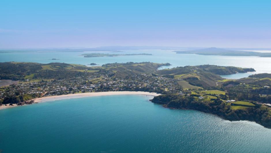 Fall in love with Waiheke Island as you explore the island's many beautiful locations at your leisure!
