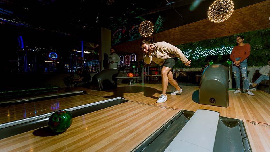 Live it up at Live Wire Sylvia Parks entertainment mecca with some 10 pin bowling action! 