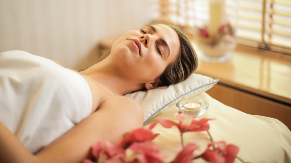 Let go of unwanted tension and feel refreshed after you visit Lavish Beauty by Jazz for a 1 hour personalized massage