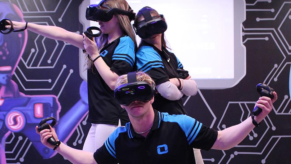 Enjoy a thrilling game of virtual reality lasertag, perfect with friends and family! 
