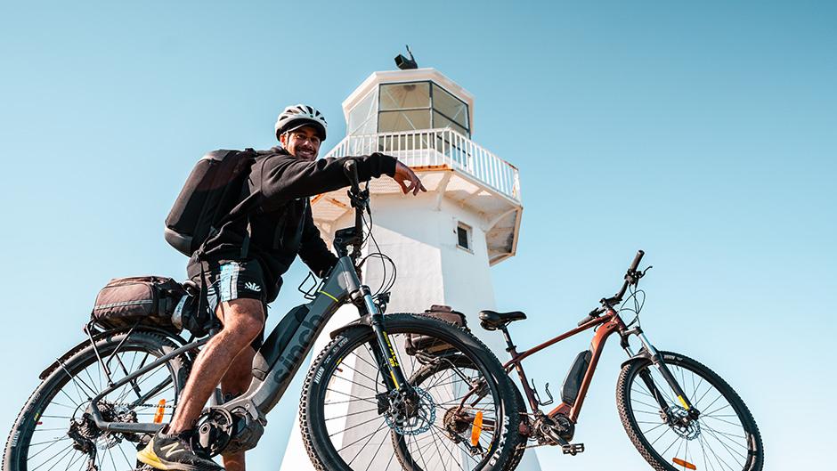 Discover Pencarrow with amazing coastline views with this e-bike hire! 