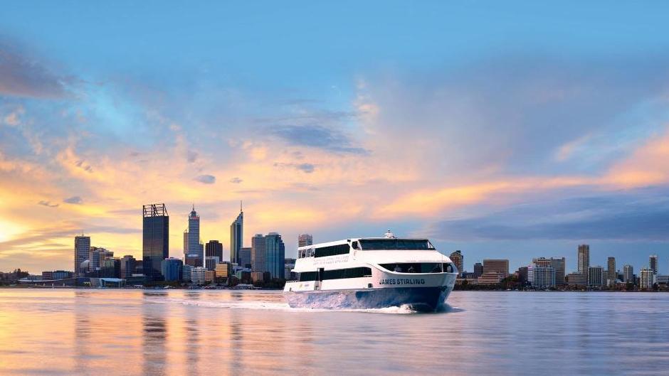 Discover the perfect blend of stunning waterways, city views, and historical charm on the Perth and Fremantle Day Tour!