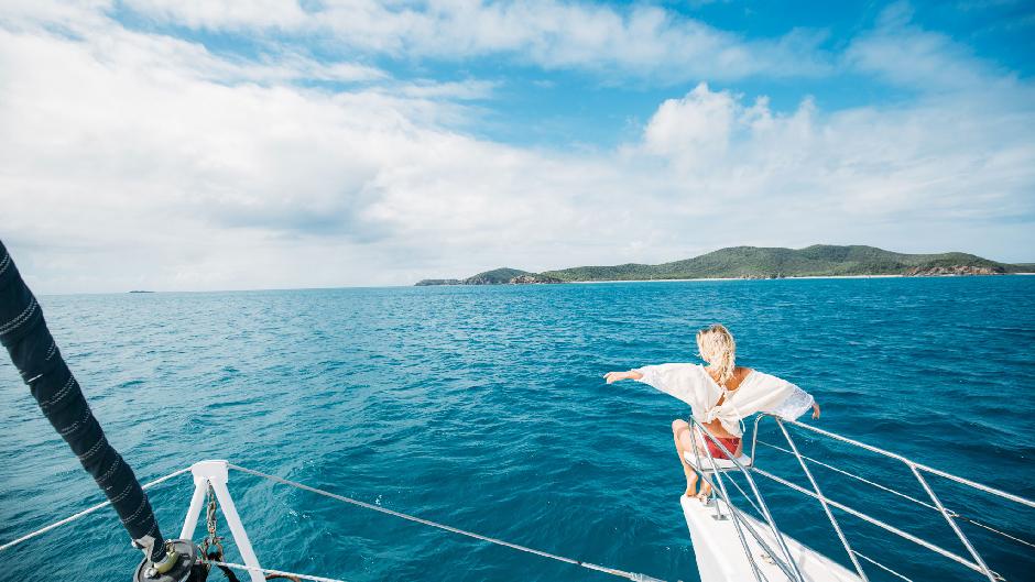 Set sail on an epic day cruise adventure to the Keppel Islands! 