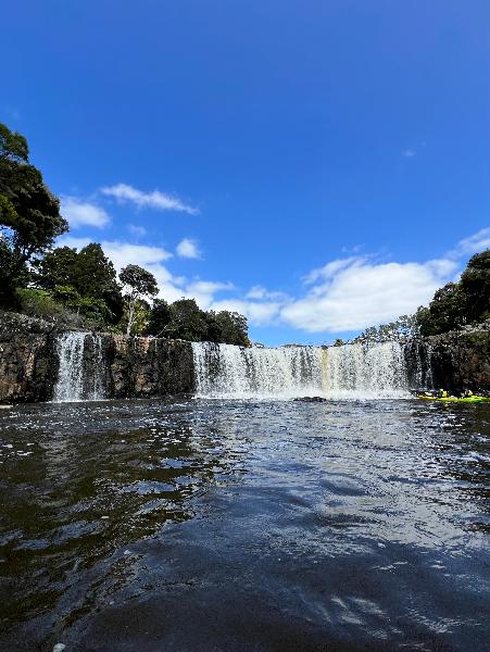 Kayaking Haruru Falls 