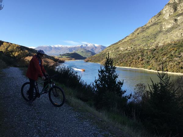 Great views on the Twin River Trail between Frankton and Lower Shotover