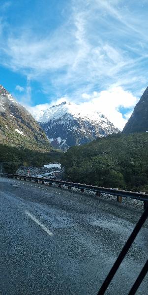 QUEENSTOWN TO MILFORD BY COACH