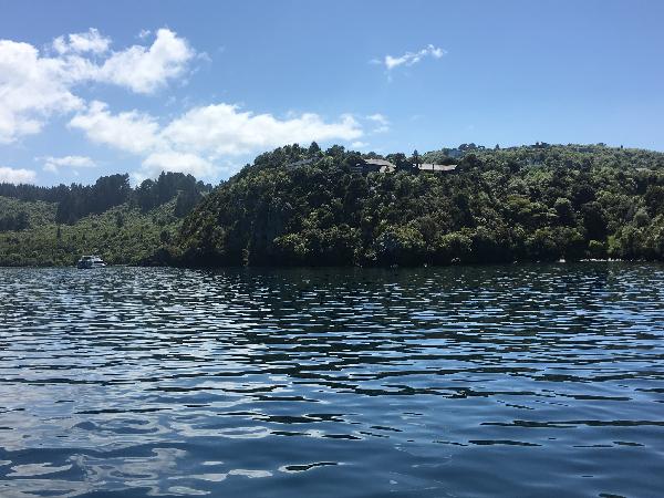 Smashing Taupo Lake Cruise