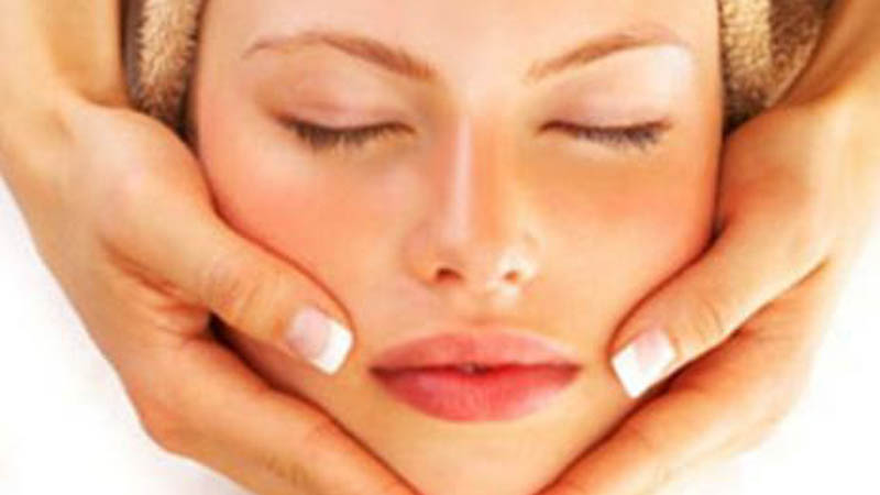 SAINT Deep Cleansing Facial